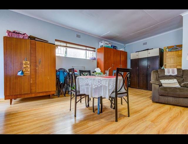 3 BEDROOM HOUSE FOR SALE IN VAN RIEBEECK PARK
